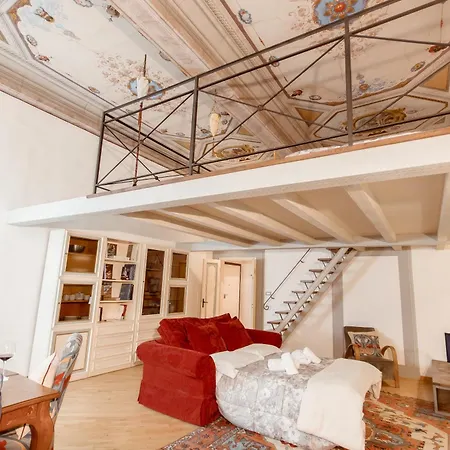 Elegant Loft Serragli Daire