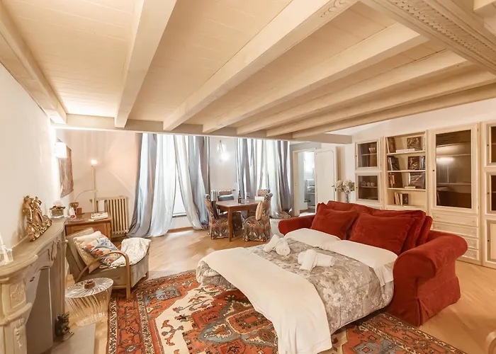 Elegant Loft Serragli *