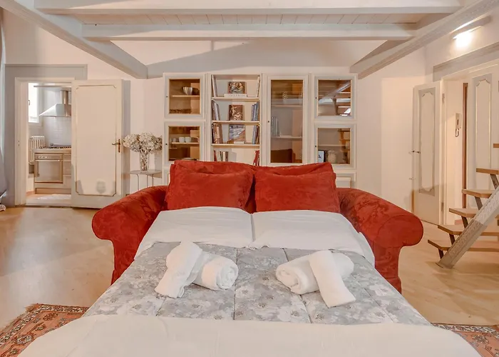 Elegant Loft Serragli * Firenze