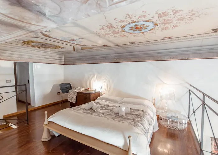 Elegant Loft Serragli Apartman